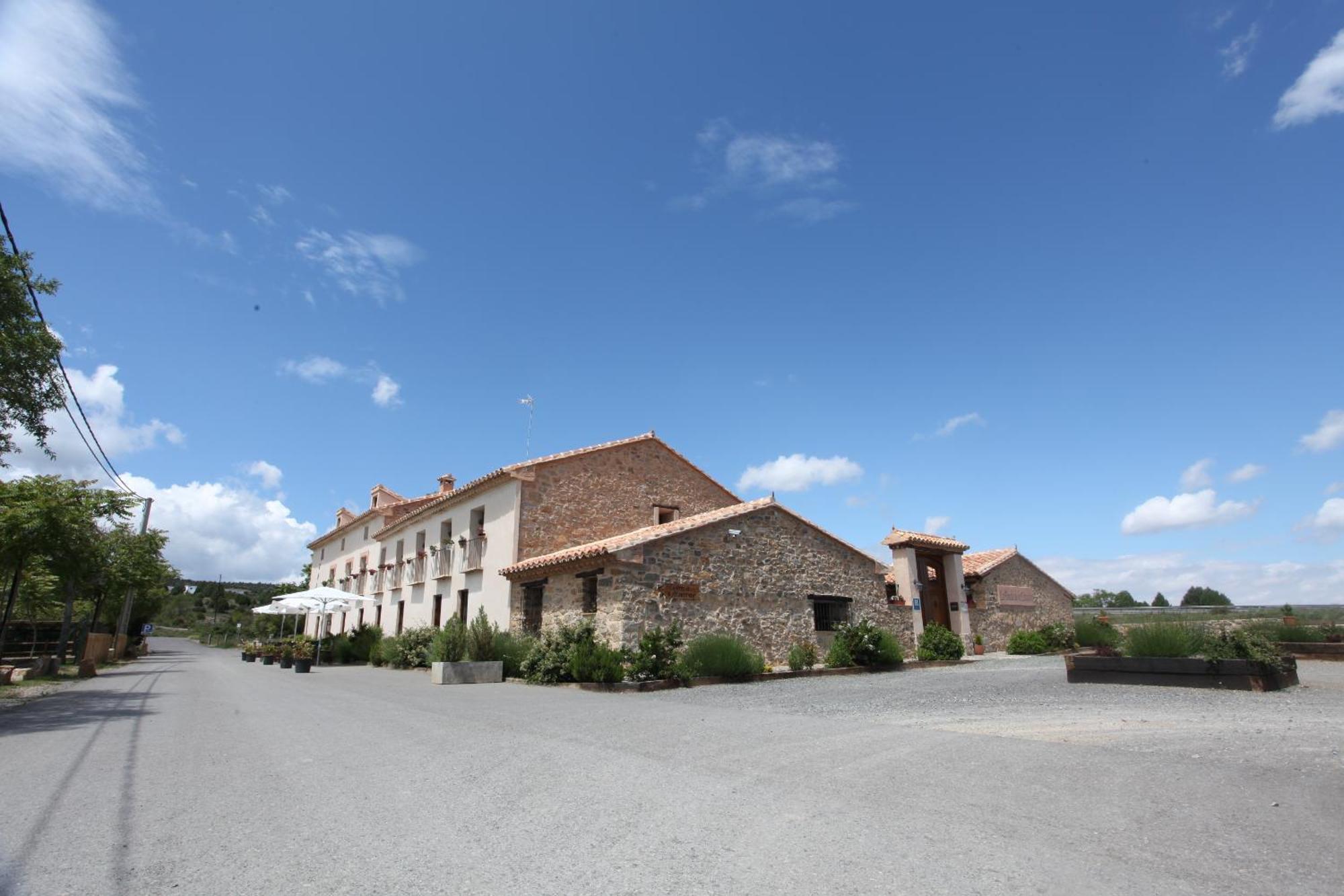 Hotel La Fonda De La Estacion La Puebla De Valverde Kültér fotó